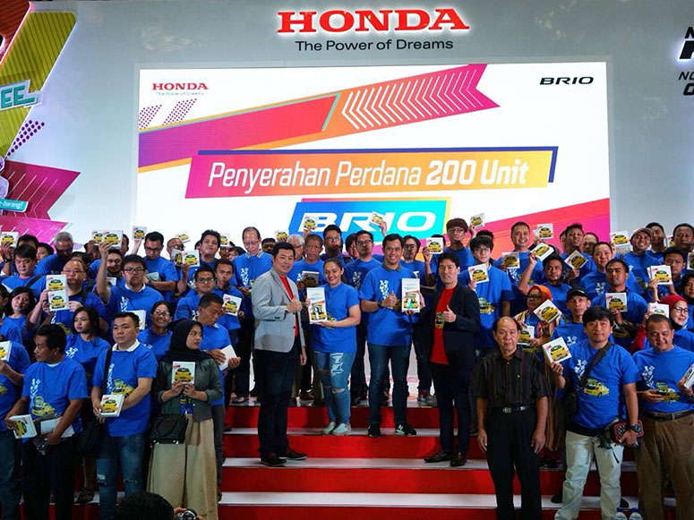 Serah Terima All New Honda Brio Kepada 200 Konsumen Pertama